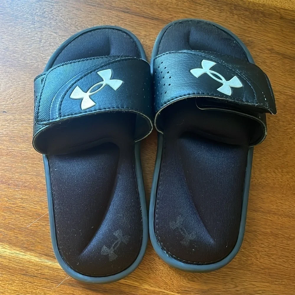 Under Armour size smoke